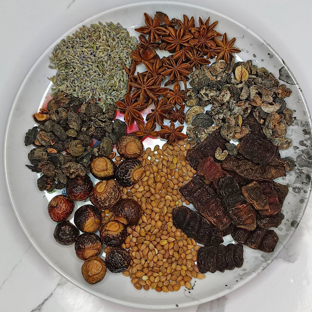 أعشاب المُشاط السعودى